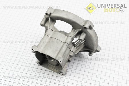 Картер для мотокоси 1E40F-1E44F (дві деталі). Китай (Запчастини для триммера / UM2023-V02)