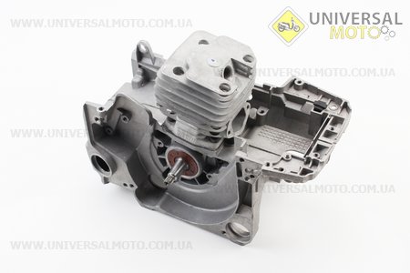 Блок двигуна в зборі 52см.куб. 45мм. Китай (Запчастини до бензопили GoodLuck / UM2052-V50)