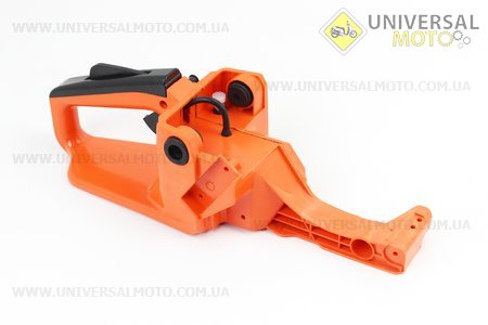 Рукоятка пилы (бак топливный) 4500/5200 в сборе. ТАТА (Бензопила GoodLuck / UM2054-V25)