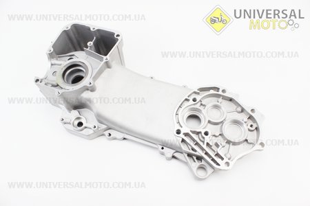 Картер лівий (довгий варіатор) 43см. Китай (Запчастини до 4Т скутера / UM3090-V42)