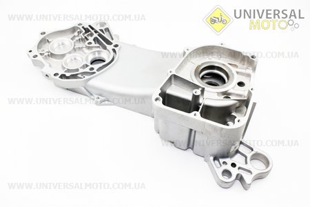 Картер лівий (короткий варіатор) 40см. Китай (Запчастини до 4Т скутера / UM3090-V43)