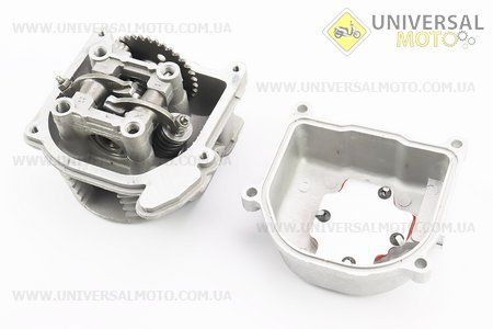 Головка циліндра+клапани+пастель+розподільний вал+кріплення клапанів 47мм-80см.куб.. S (Запчастини до 4Т скутера / UM3092-V68)