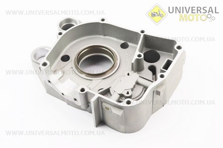 Картер правий, тип2. Китай (Запчастини до 4Т скутера / UM3109-V05)