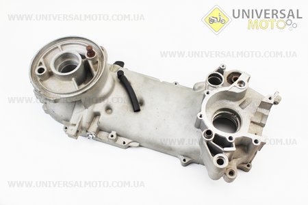 Картер лівий (основний) Yamaha 2Т STELS 90. Китай (Запчастини до 2Т ременного скутера / UM3121-V92)