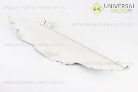 Пластик - задній бічній верхній правий, СІРИЙ. Китай (Запчастини на скутер Viper Wind / UM3150-V50)