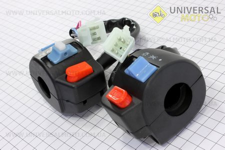 Блок кнопок на кермі лівий + правий комплект. Китай (Запчастини на скутер Viper Wind / UM3151-V09)