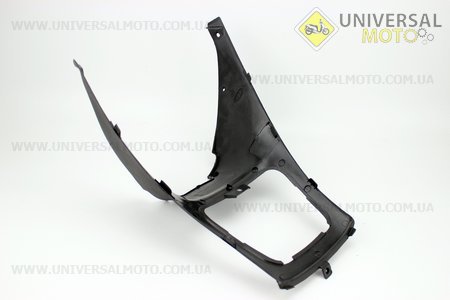 Пластик - багажнику основного передній (відрузу під сидінням). Китай (Запчастини на скутер Viper Storm / UM3172-V12)