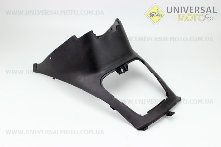 Пластик - багажнику основного передній (відрузу під сидінням). Китай (Запчастини на скутер Viper Storm / UM3172-V12)