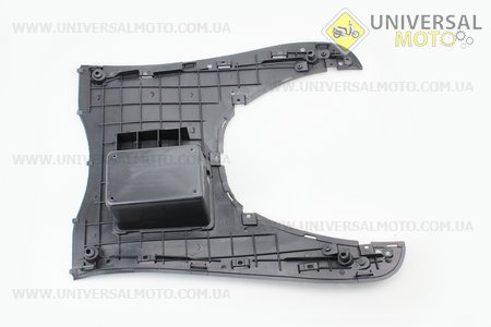 Пластик - на підлозі, тіп.2. Китай (Запчастини на скутер Viper Storm / UM3173-V00)