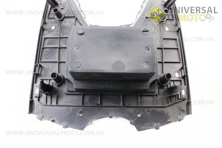 Viper - Navigator пластик - підлоговий. Китай (Запчастини на скутер / UM3220-V09)