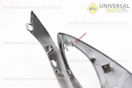 УЦІНКА Yamaha JOG SA-36J/39J пластик - верхній бічний лівий і правий комплект 2шт, ЧОРНИЙ (див. фото відламано кріплення). Китай (Пластик на японський скутер / UM3298-V48)