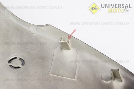 УЦІНКА Yamaha JOG SA-24 BJ пластик - передній верхній "дзьоб", ЧОРНИЙ (відламане кріплення, див. фото). Китай (Пластик на японський скутер / UM3298-V74)