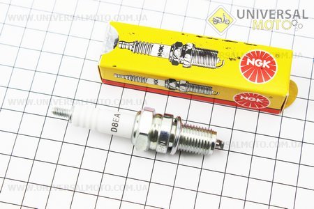 Свічка 4Т D8EA - M12 L18 - CG / CB, скутер (без упаковки, можливий невеликий наліт). NGK (Мото свічка / UM3378-V31)
