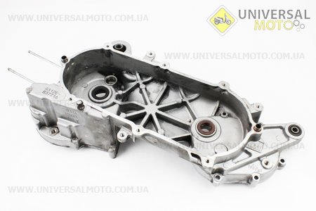 Картер лівий + правий комплект Yamaha JOG SA-36J / 39J б / у. Taiwan (Запчастини з разборки / UM3501-V32)