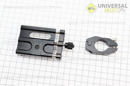 УЦЕНКА Тримач телефону на кермо металевий (мін. Ширина телефону 50мм, макс. Ширина 100мм), чорний (пошкоджена різьба в хомуте). ATS (Аксесуари / UM3543-V68)