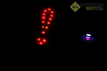 Рюкзак влагозащитный 5 литр., с диодным указателем направления, пульт дистанционного управления, Li-ion 4.2V 650mAh зарядка от USB, оранжевый. Китай (Велоэкипировка / UM4080-V16)