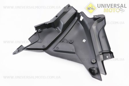 Loncin- LX300GY-A пластик - бака паливного середній правий, ЧОРНИЙ. Китай (Запчастини на мотоцикл Loncin / UM5075-V20)