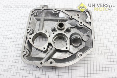 Кришка блоку двигуна права (з боку заводного важеля), коротка, 7 отвори, алюмінієва R175A/R180NM. Китай (Запчастини на мотоблок з двигуном 175 та180N / UM6032-V15)