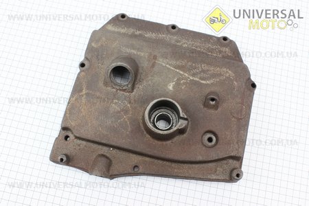 Крышка блока двигателя правая (короткая) чугунная 8отв. R190N/195NM Тип №2