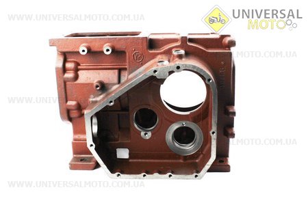 Блок двигателя, поршень 95мм, крышка правая 9 отверстия , крышка левая 6 отверстия , R195NM + гильза + шпильки 4 штуки . Viper (Мотоблочный двигатель 190/195N / UM6043-V91)