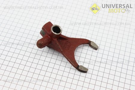 Вилка 2 передачи КПП Минитрактор DongFeng 244/240 (300.37.126). Китай (Минитрактор DongFeng / UM6151-V19)