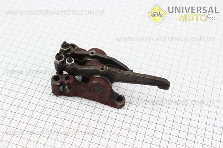 Стійка коромислу в зборі (12A.01.111). Китай (Запчастини на трактора з двигуном DL190-12 / UM6160-V60)