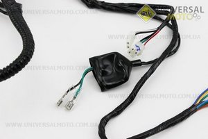 Провід центральний 150см.куб. (див. фото). Китай (Запчастини на скутер Viper Storm / UM3173-V08)