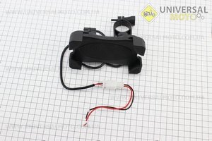 Тримач телефону на кермо з червоним малюнком + USB зарядка (мін. Розмір телефону 60 * 124мм, макс. Розмір 80 * 160мм), тип 2. Китай (Різне / UM3541-V90)