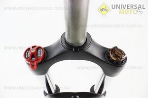 Вилка 26 "амортизаційна, без різьблення 1-1 / 8" (28,6мм), шток 240мм, з ходом 100мм, V / Disk-brake, M Lockout, чорна ES-246- млO. AVANTI (Велозапчастини / UM4066-V54)