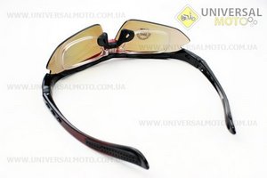 Очки красно-черные + линзы сменные 5 комплект + набор для ухода, в чехле жестком. Oakley (Велоэкипировка / UM4080-V14)