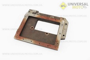 Пластина крепления радиатора чугунная R195NM. Китай (Мотоблочный двигатель 190/195N / UM6041-V33)