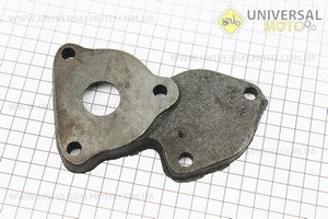 Кришка КПП під вторинний вал (ліва). Китай (Запчастини на мототрактор / UM6082-V37)